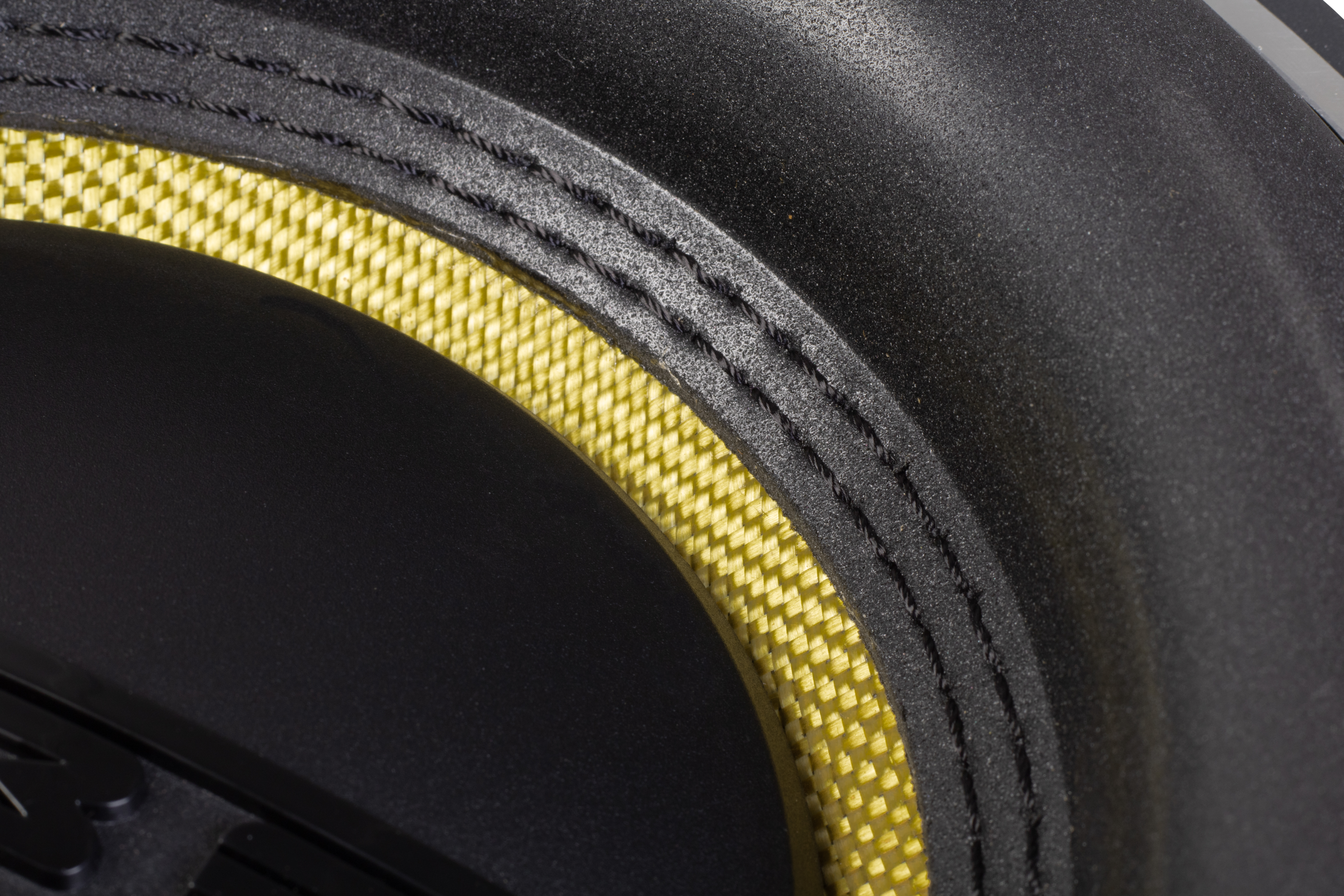 https://vibeaudio.co.uk/wp-content/uploads/2025/09/BA10-V5-CLOSE-UP-2-scaled.png