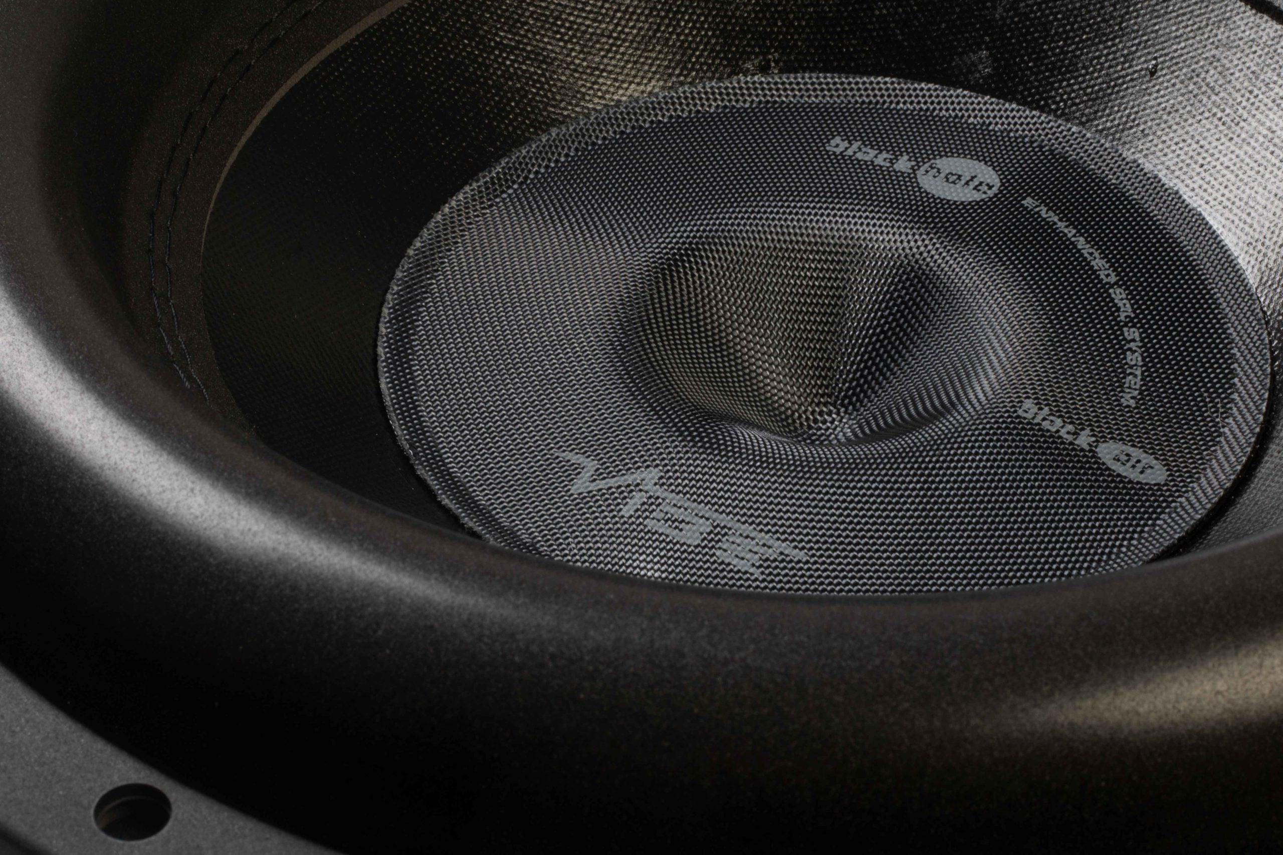 https://vibeaudio.co.uk/wp-content/uploads/2019/05/BLACKAIR12D2CLOSE3_WEB-scaled.jpg
