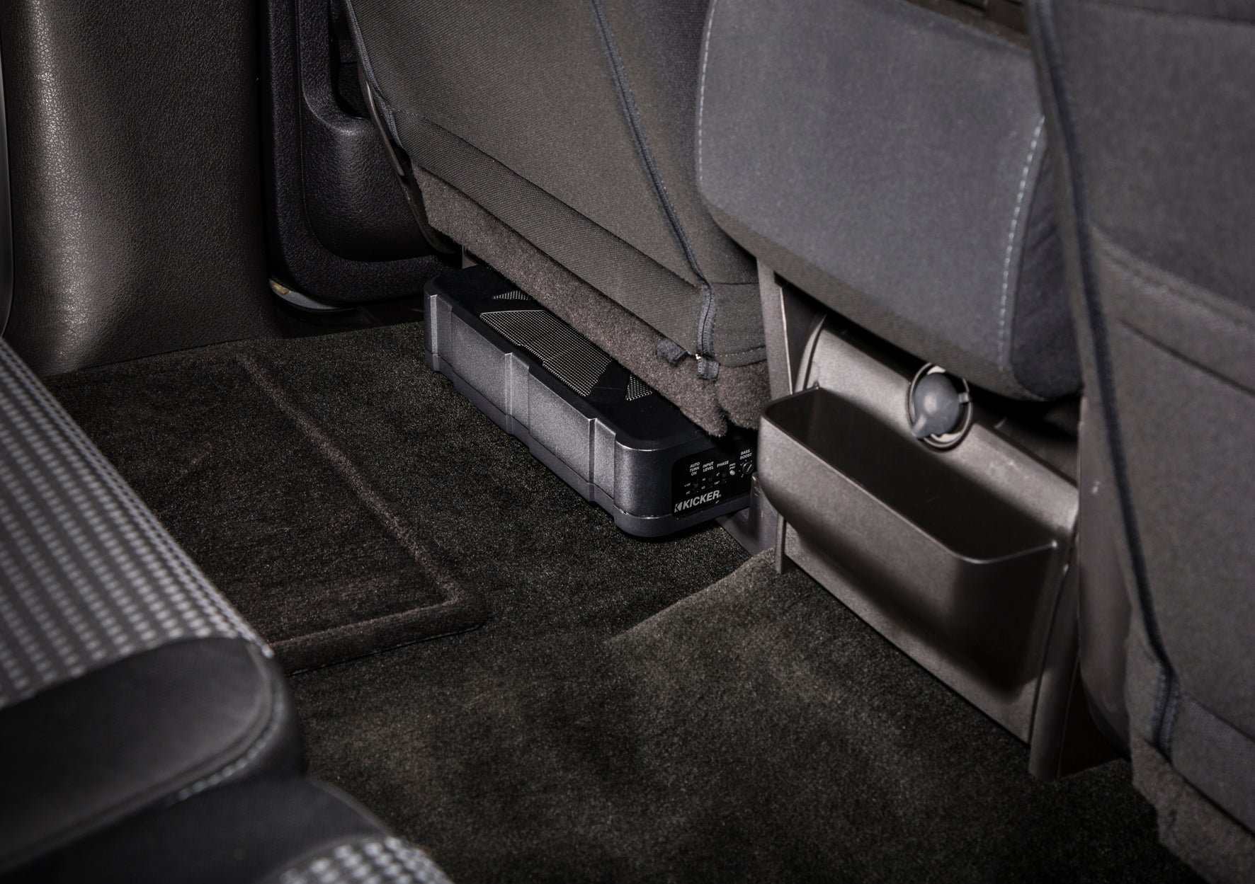 Kicker HS 10" Active Hideaway Subwoofer Enclosure
