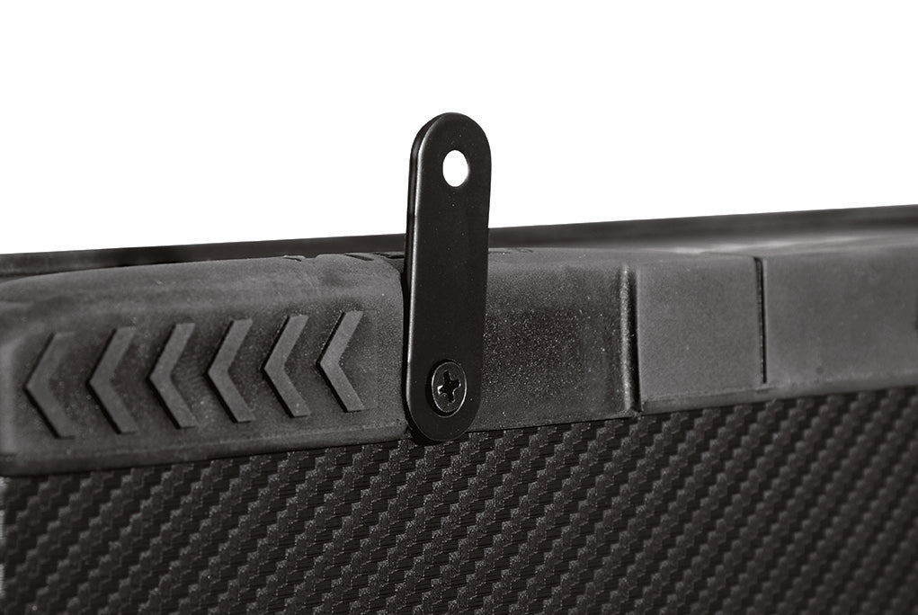https://vibeaudio.co.uk/wp-content/uploads/2019/05/OPTISOUNDAUTO8-V2_DETAIL_03_PRINT.jpg