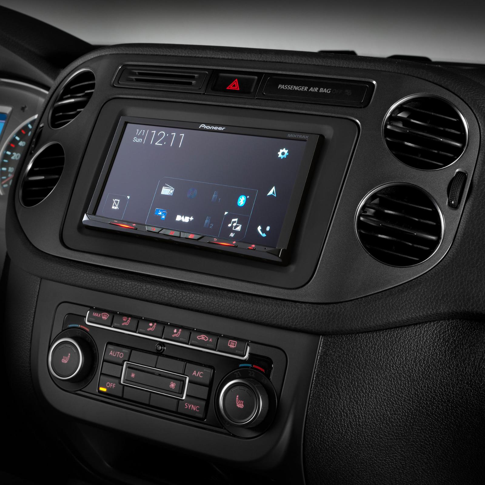 Pioneer AVIC-Z830DAB GPS Sat Nav Apple CarPlay DAB Bluetooth Car Stereo 7in